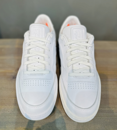 Кроссовки Кроссовки Reebok Victoria Beckham Club C ftwr white/ftwr white/black Артикул GY15727, GY15726, GY15728, GY15726.5, GY15725, GY15727.5, GY15729.5, GY15728.5, GY15725.5