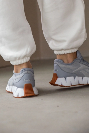 Кроссовки Кроссовки женские Reebok Zig Dynamica 3 cold grey 1/ftwr white/Black Артикул GY77097.5