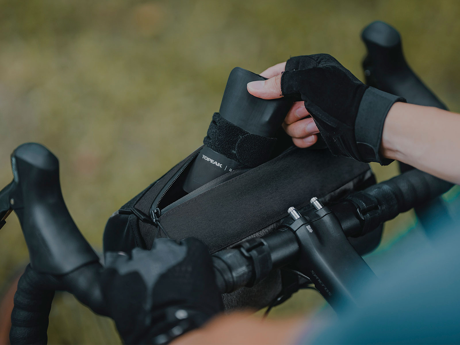 Сумка на руль Topeak Tubular Barbag 3.8L