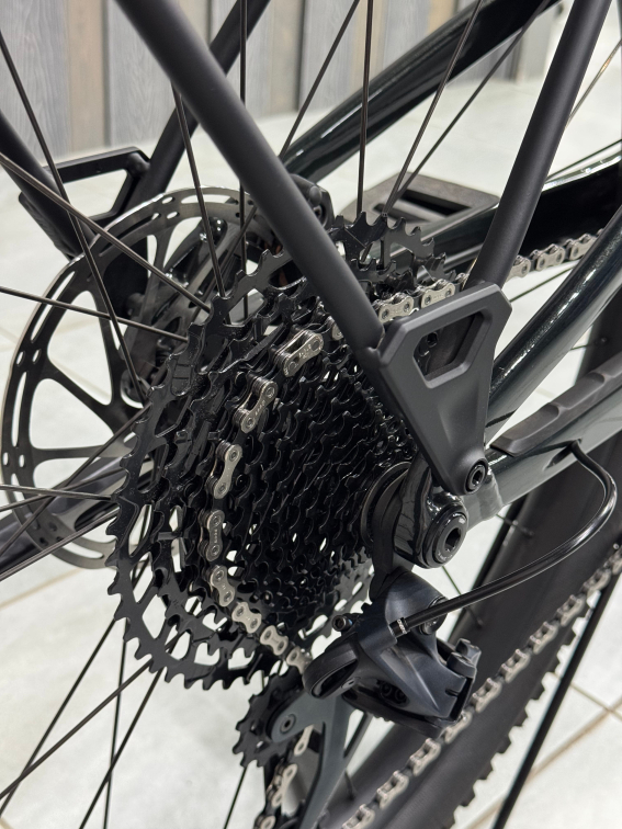 TURBO TERO - Способность колесить где угодно! Specialized Turbo Tero X 5.0 2023 Oak Green Metallic / OAK Green Артикул 91622-3302, 91622-3305, 91622-3304, 91622-3303