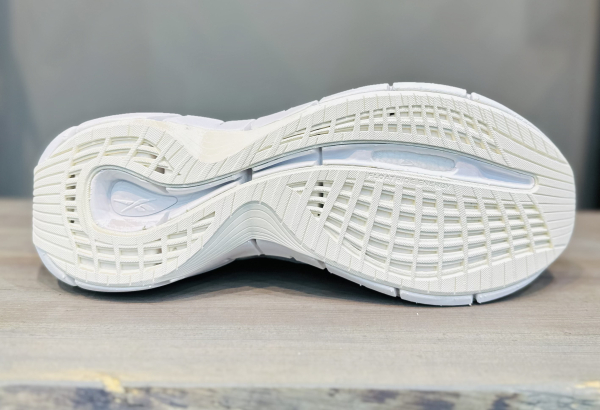 Кроссовки Кроссовки Reebok Zig Kinetica 2.5 Plus white/chalk/vector red Артикул GV699910.5, GV69997.5, GV69997, GV69999, GV699912, GV699910, GV699911, GV69999.5, GV69998.5, GV699911.5, GV69998