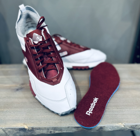 Кроссовки Кроссовки Reebok LX2200 ftwr white/classic burgundy/pure grey 5 Артикул HP972910.5, HP97298, HP972911.5, HP97295.5, HP97299, HP97297.5, HP972912, HP97299.5, HP97296, HP97294.5, HP97295, HP972910, HP97297, HP97298.5, HP972911, HP97296.5