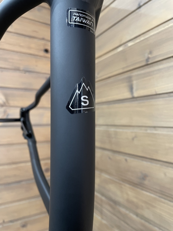 Рамы горных велосипедов фреймсет Specialized Fuse 29 2022 Satin Black / Gloss Black Артикул 