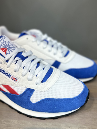 Кроссовки Кроссовки Reebok Classic Leather vector blue/ftwr white/vector red Артикул GX22576, GX225710, GX225711.5, GX225713, GX225712, GX225710.5, GX225711, GX22577.5, GX22578.5, GX22578, GX22579, GX22579.5