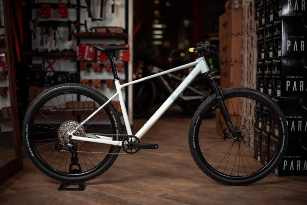 Superior XP 6.1 2026 Gloss Grey
