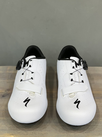 Велотуфли шоссе и триатлон Велотуфли Road Specialized Torch 1.0 White Артикул 61020-5545, 61020-5547, 61020-5543, 61020-5546, 61020-5548, 61020-5542, 61020-5544, 61020-5549