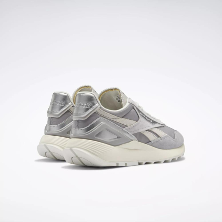 Кроссовки Кроссовки женские Reebok Classic Leather Legacy AZ pure grey 4/pure grey 2/pewter Артикул GX48049, GX480410, GX48047.5, GX48048, GX48048.5, GX48046.5, GX48045.5