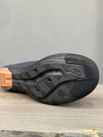 Велотуфли шоссе и триатлон Велотуфли Road Specialized Torch 2.0 Deep Marine/Terra Cotta Артикул 61023-3242, 61023-3244, 61023-3245, 61023-3243