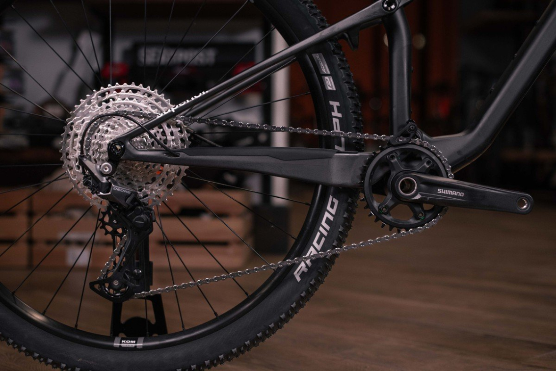 Купить Superior XF 9.2 RC 2024 Matte Carbon/White Артикул 801.2024.29218, 801.2024.29219, 801.2024.29220, 801.2024.29217