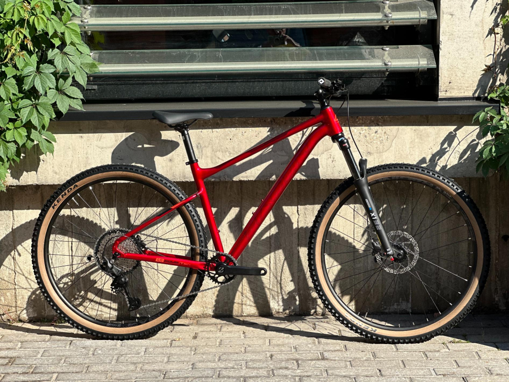 Купить Hagen Four 4.10 27.5 2025 Metallic Red Артикул H25M410MR27S, H25M410MR27M