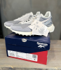 Кроссовки Кроссовки женские Reebok Classic Leather Legacy AZ pure grey 4/pure grey 2/pewter Артикул GX48049, GX480410, GX48047.5, GX48048, GX48048.5, GX48046.5, GX48045.5