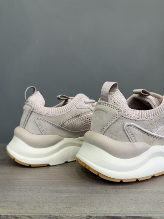 Кроссовки Кроссовки женские Strobbs F7579-9 бежевый Артикул F7579-9-37, F7579-9-40, F7579-9-36, F7579-9-39, F7579-9-38