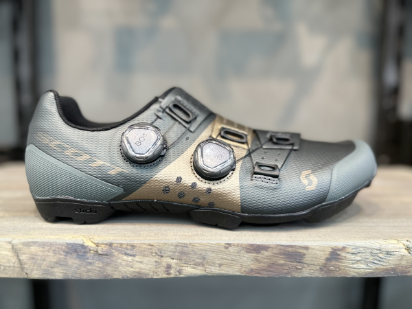Велотуфли MTB Велотуфли MTB Scott RC Python dark grey/bronze Артикул 7615523814978, 7615523814930, 7615523814961, 7615523814947, 7615523814954