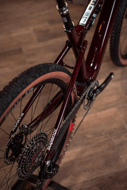 Купить Superior XF 9.9 Team 2026 Gloss Carbon/Red Carbon Артикул 801.2025.29002