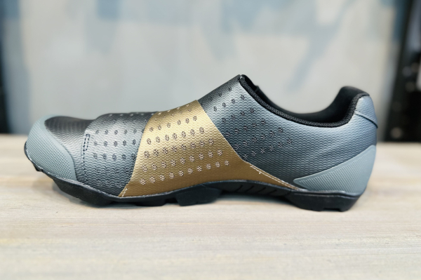 Велотуфли MTB Велотуфли MTB Scott RC Python dark grey/bronze Артикул 7615523814978, 7615523814930, 7615523814961, 7615523814947, 7615523814954