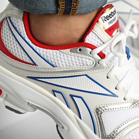 Кроссовки Кроссовки Reebok Premier Road Plus VI ftwr white/pure grey 1/vector red Артикул HP24696.5, HP246913, HP24697, HP246910.5, HP24699.5, HP24698.5, HP246910, HP246911, HP246911.5, HP246912, HP24699, HP24696, HP24694.5, HP24695, HP24695.5, HP24698, HP24697.5