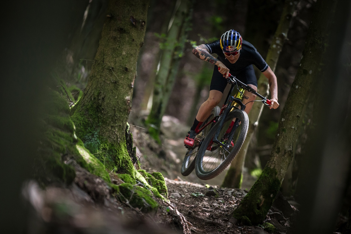Купить Specialized Epic Comp Carbon 29 2018 Артикул 90318-5204, 90318-5305, 90318-5205, 90318-5203, 90318-5202, 90318-5304, 90318-5302, 90318-5303