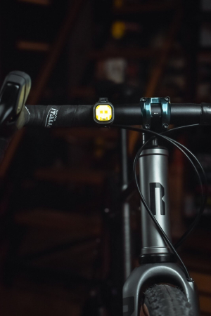 Фары и фонари Фонарь передний Knog Blinder Mini Skull Артикул 12981