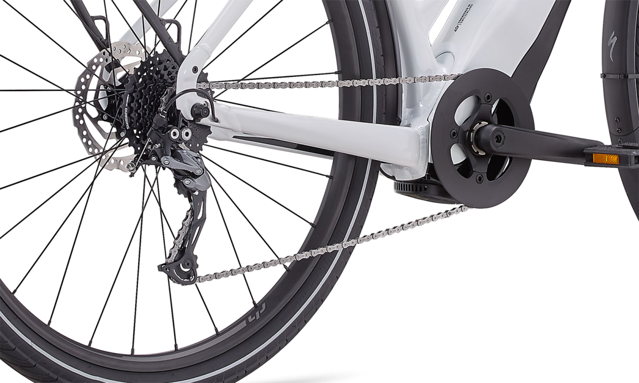 TURBO COMO - современный уровень комфорта Specialized Turbo Como 3.0 2021 Metallic White Silver/Black Артикул 