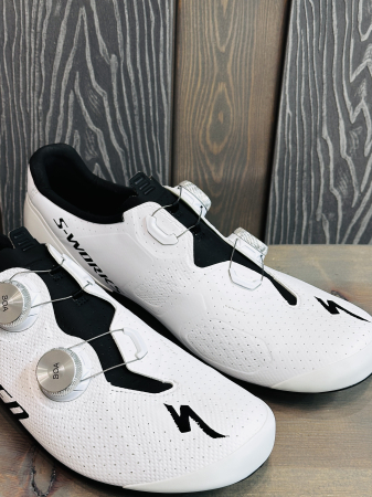 Велотуфли шоссе и триатлон Велотуфли Road Specialized S-Works Torch Team White Артикул 61022-0645, 61022-0643, 61022-0644, 61022-0646, 61022-06455, 61022-0639