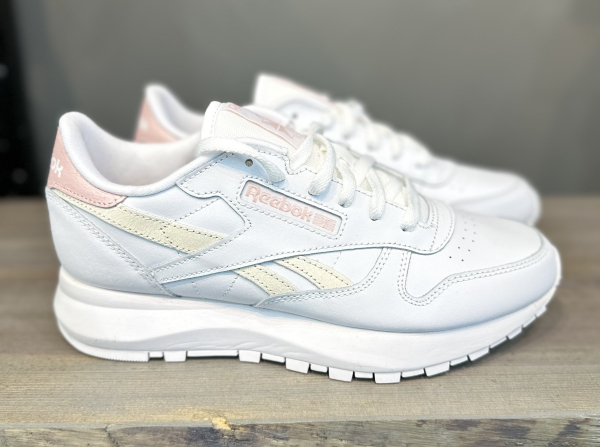 Кроссовки Кроссовки женские Reebok Classic Leather SP ftwr white/ftwr white/porcelain pink Артикул GX86899, GX86896, GX86895, GX86895.5, GX86898, GX86898.5, GX86896.5, GX86897.5, GX86897