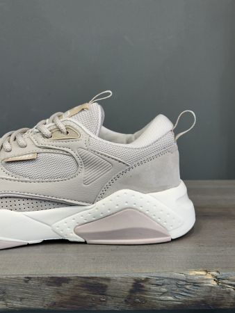 Кроссовки Кроссовки женские Strobbs F7565-9 бежевый Артикул F7565-9-40, F7565-9-36, F7565-9-39, F7565-9-37, F7565-9-38