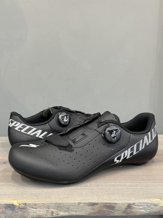 Велотуфли шоссе и триатлон Велотуфли Road Specialized Torch 1.0 Black Артикул 61020-5149, 61020-5147, 61020-5136, 61020-5148, 61020-5144, 61020-5137, 61020-5139, 61020-5142, 61020-5140, 61020-5145, 61020-5143, 61020-5141, 61020-5138, 61020-5146