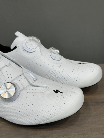 Велотуфли шоссе и триатлон Велотуфли Road Specialized S-Works Torch White Артикул 61022-0741, 61022-0738, 61022-0739, 61022-0736, 61022-0737, 61022-0740, 61022-0742, 61022-0745, 61022-0746, 61022-0748, 61022-07405, 61022-0749, 61022-0747, 61022-0744, 61022-0743, 61022-07435, 61022-07415, 61022-07425, 61022-07445, 61022-07455, 61022-07385, 61022-07395