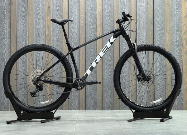 Trek Procaliber 6 Satin Trek Black/Lithium Grey