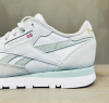 Кроссовки Кроссовки женские Reebok Classic Leather ftwr white/seaside grey/cold grey 1 Артикул GW38018.5, GW38015.5, GW38018, GW38017, GW38016.5, GW38019.5, GW380110, GW38016, GW38019, GW380111, GW38017.5, GW380110.5