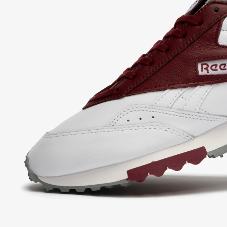 Кроссовки Кроссовки Reebok LX2200 ftwr white/classic burgundy/pure grey 5 Артикул HP972910.5, HP97298, HP972911.5, HP97295.5, HP97299, HP97297.5, HP972912, HP97299.5, HP97296, HP97294.5, HP97295, HP972910, HP97297, HP97298.5, HP972911, HP97296.5