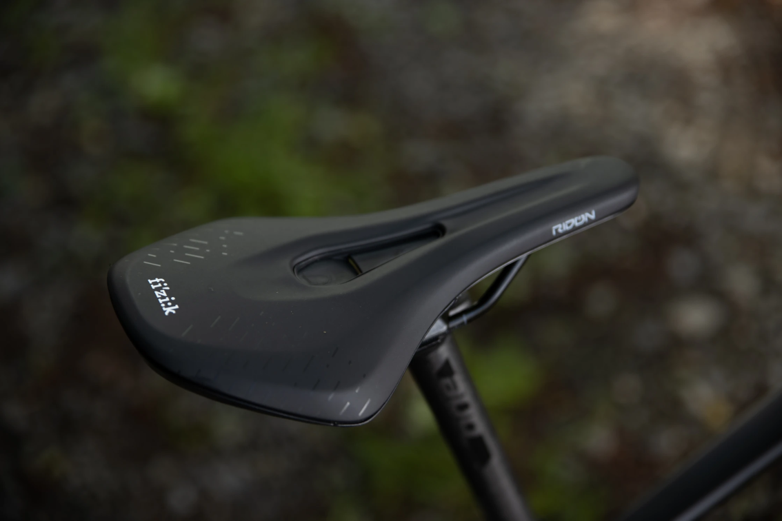 Купить Superior XP 9.8 2025 Matte Carbon/Dark Chrome Артикул 801.2025.29071, 801.2025.29074, 801.2025.29073, 801.2025.29072