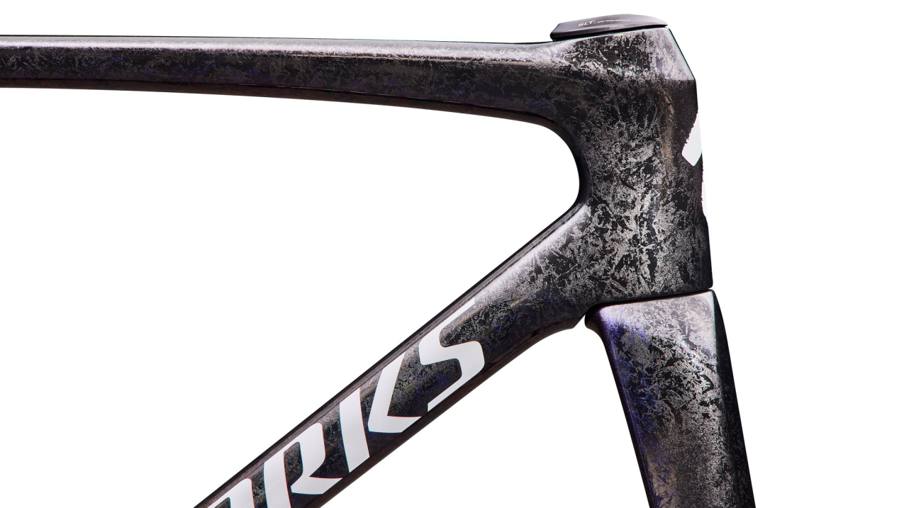 S-WORKS велосипеды шоссе рама Specialized S-Works Tarmac SL9 FRMSET 2027 Gloss Carbon / Blue to Red Chameleon / Gloss White Артикул 74927-0456, 74927-0452, 74927-0461, 74927-0458, 74927-0454, 74927-0449