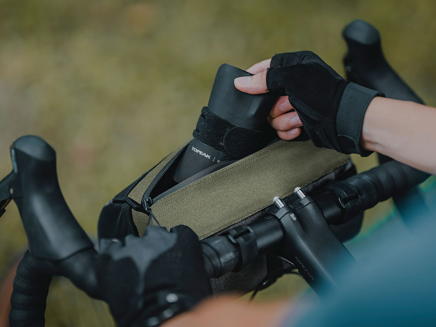 Сумка на руль Topeak Tubular Barbag 3.8L