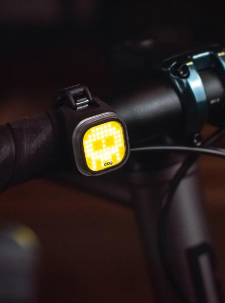 Фонарь передний Knog Blinder Mini Skull