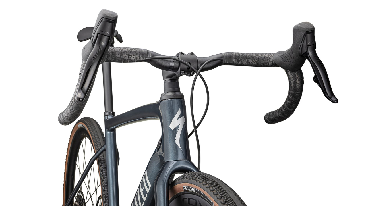 Гравийные велосипеды, комфорт плюс Specialized Diverge Expert Carbon 2025 Cast Blue Metallic / Silver Dust Артикул 95425-3049, 95425-3052, 95425-3061, 95425-3064, 95425-3058, 95425-3056, 95425-3054