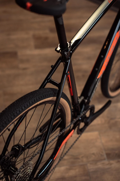 Гравийные велосипеды, ригиды Rock Machine Gravelride 200 2024 Gloss Black/Silver/Orange Артикул 803.2023.28014, 803.2023.28012, 803.2023.28013