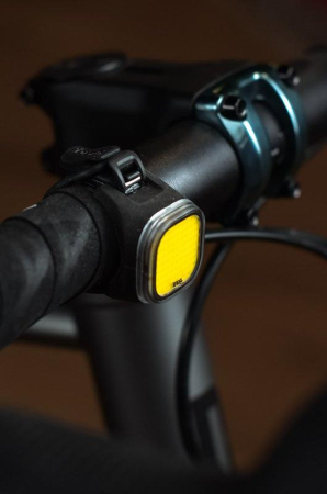 Фары и фонари Фонарь передний Knog Blinder Mini Skull Артикул 12981