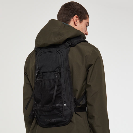 Рюкзаки Рюкзак Oakley Switchback Hydration Pack Blackout Артикул 