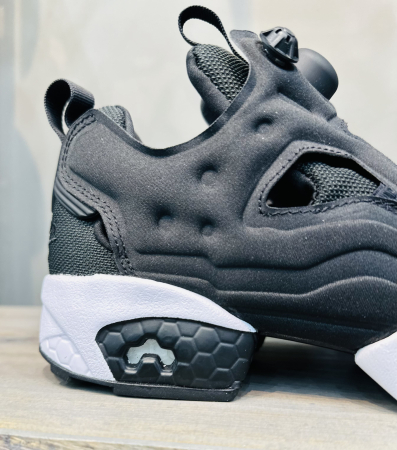 Кроссовки Кроссовки Reebok Instapump Fury OG MU Black / White Артикул DV69856, DV69854, DV69859, DV69856.5, DV698510, DV69854.5, DV698511.5, DV698510.5