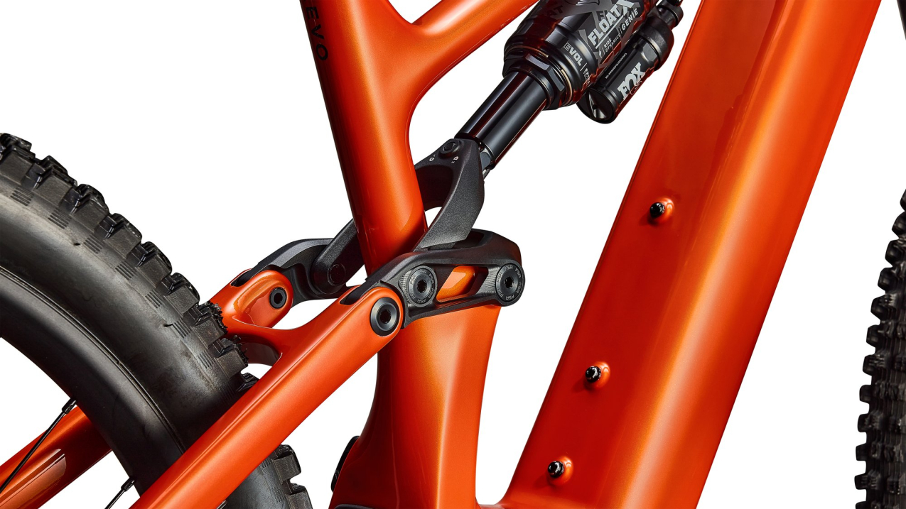 TURBO LEVO - лучшее из возможного! Specialized Turbo Levo 4 Comp Carbon 2026 Gloss Orange Tint Over Silver Dust / Dark Navy Артикул 95224-5906, 95224-5902, 95224-5904, 95224-5905, 95224-5903