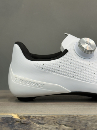 Велотуфли шоссе и триатлон Велотуфли Road Specialized S-Works Torch White Артикул 61022-0741, 61022-0738, 61022-0739, 61022-0736, 61022-0737, 61022-0740, 61022-0742, 61022-0745, 61022-0746, 61022-0748, 61022-07405, 61022-0749, 61022-0747, 61022-0744, 61022-0743, 61022-07435, 61022-07415, 61022-07425, 61022-07445, 61022-07455, 61022-07385, 61022-07395