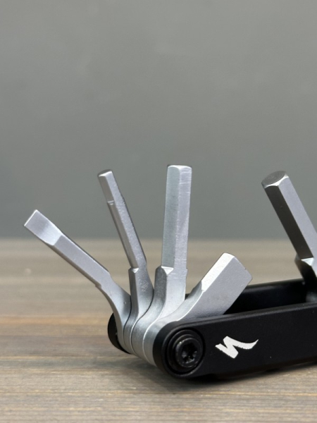 Инструмент Мультитул Specialized SWAT MTB Tool Артикул 