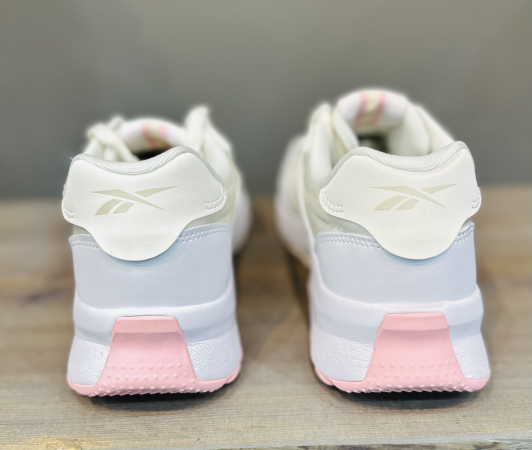 Кроссовки Кроссовки женские Reebok Heritance chalk/ftwr white/alabaster Артикул GZ41918.5, GZ41919, GZ41918, GZ41915, GZ41915.5, GZ41917, GZ41919.5, GZ41916.5, GZ41917.5