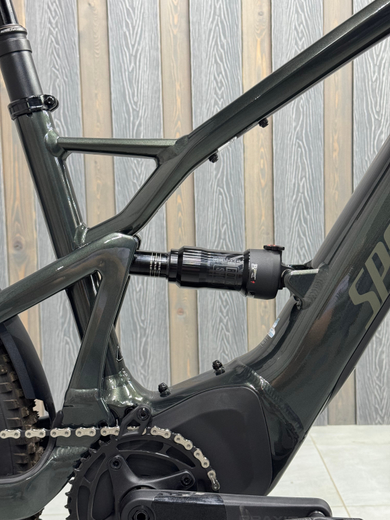 TURBO TERO - Способность колесить где угодно! Specialized Turbo Tero X 5.0 2023 Oak Green Metallic / OAK Green Артикул 91622-3302, 91622-3305, 91622-3304, 91622-3303