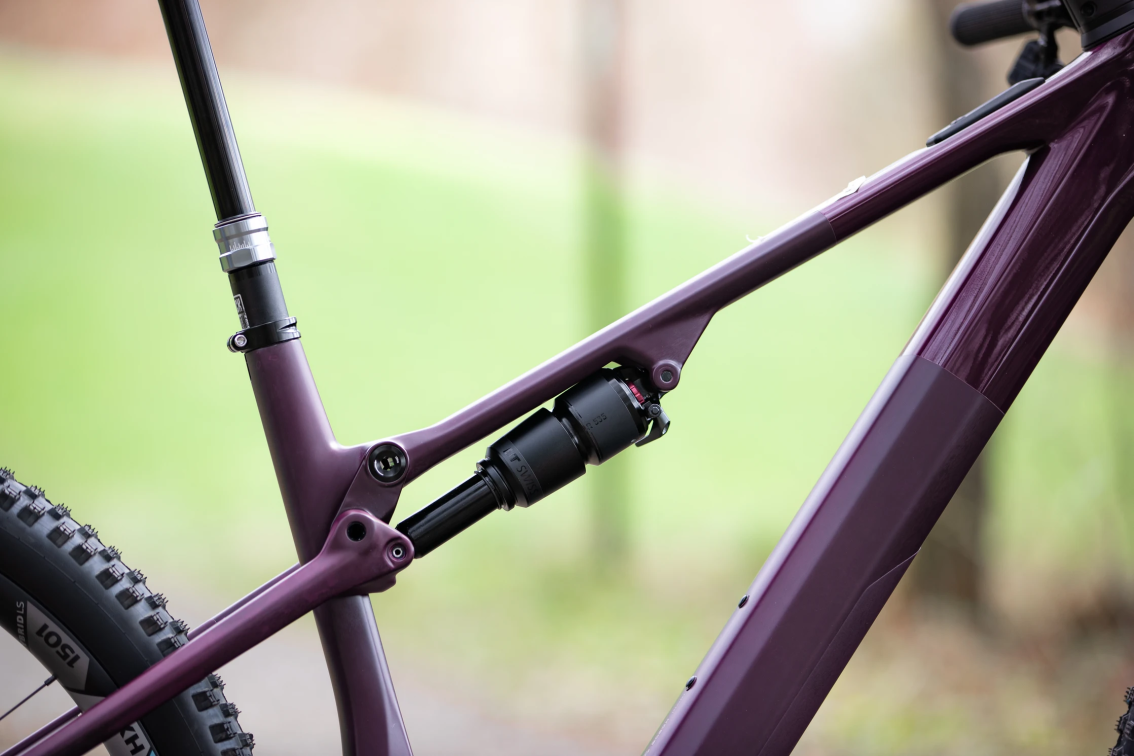 Электровелосипеды с двигателем Bosch, Yamaha, Shimano Superior iXF 9.8 2024 Matte Carbon Berry Артикул 801.2025.79004, 801.2025.79002