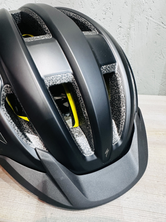 Шлемы Шлем Specialized Chamonix 3 Mips Matte Black Артикул 60124-1854, 60124-1852, 60124-1853
