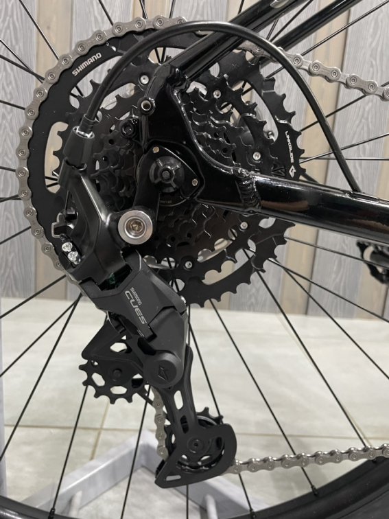 Купить Superior XC 6.1 2026 EU Gloss Black Артикул 801.2026.29161, 801.2026.29163, 801.2026.29162, 801.2026.29160