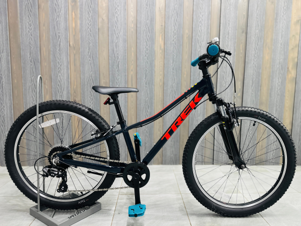 Trek Precaliber 24 8-speed Nautical Navy