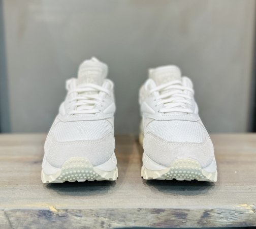 Кроссовки Кроссовки женские Reebok Classic Leather CARDI V2 chalk/chalk/alabaster Артикул GW887410.5, GW887411, GW88748, GW88749, GW88747, GW88748.5, GW88749.5, GW887410, GW88746.5, GW88747.5, GW88746